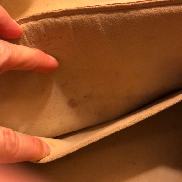 $1095 Louis Vuitton Beverly City bag - Picture 7 of 8